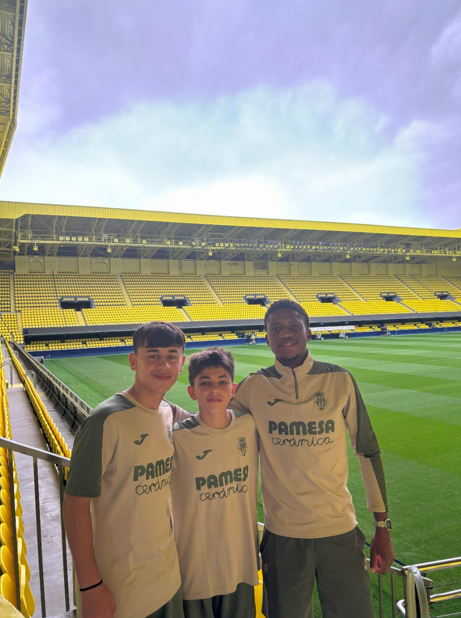 Linamandla Thage with Villarreal CF academy teammates